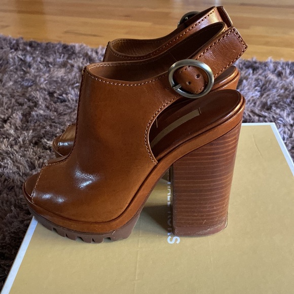 Michael Kors Patras Sandal - Picture 7 of 10